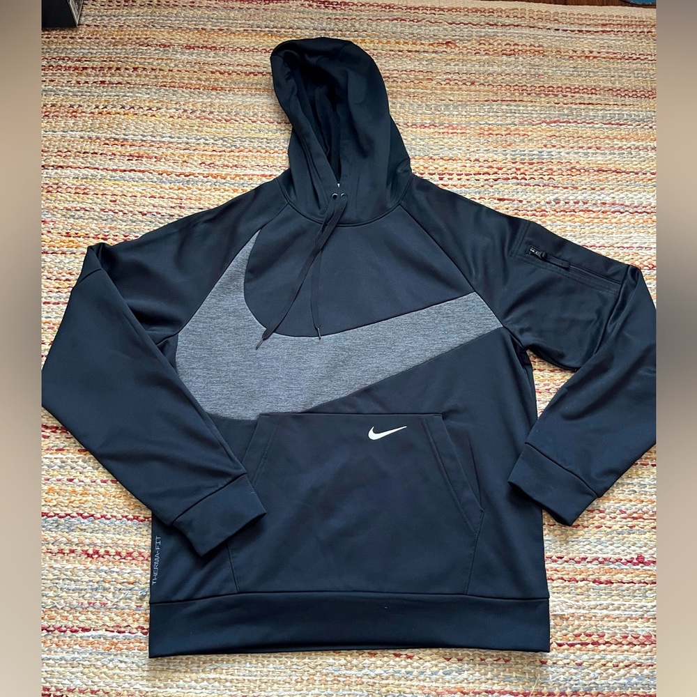 Black Nike hoodie men’s S - zipper pocket on sleeve - therma fit